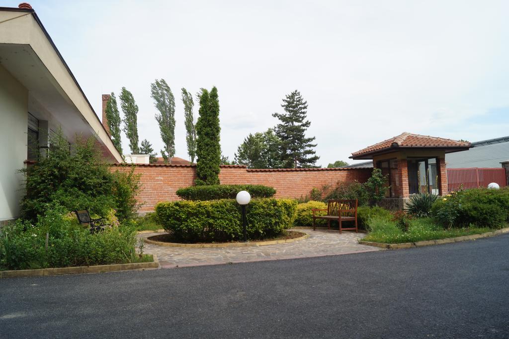 Hotel Kardjali Kardzsali Kültér fotó